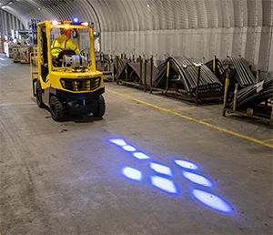 Dispositivi luminosi dinamici di avvertimento pedoni