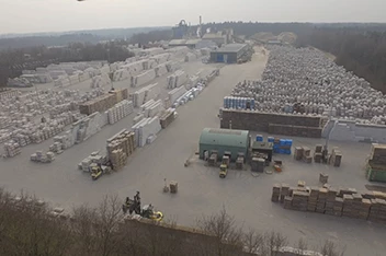 BUILDING A COMPETITIVE ADVANTAGE