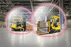HYSTER REACTION KEEPS OPERATORS IN CONTROL AND INFORMED