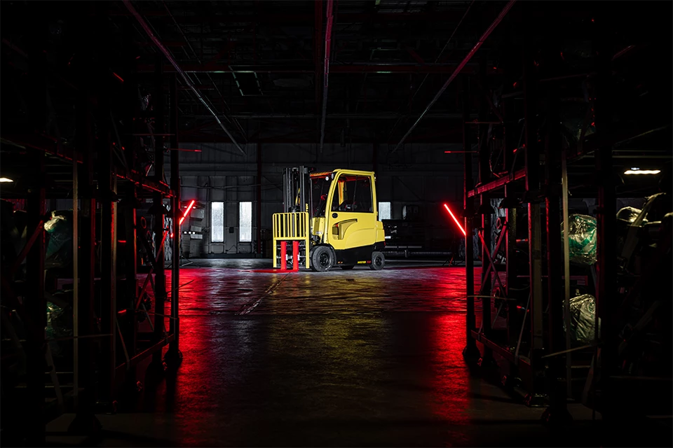 4 Wheel Electric Forklift Trucks | J40-70A | Hyster