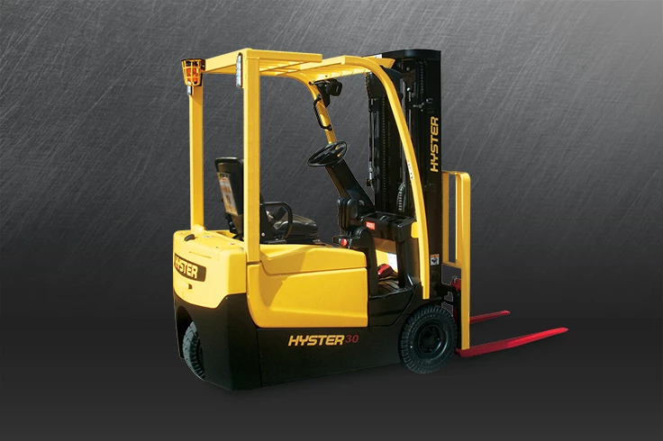 ERGONOMIC FORKLIFTS DESIGNED FOR PRODUCTIVITY AND MANEUVERABILITY