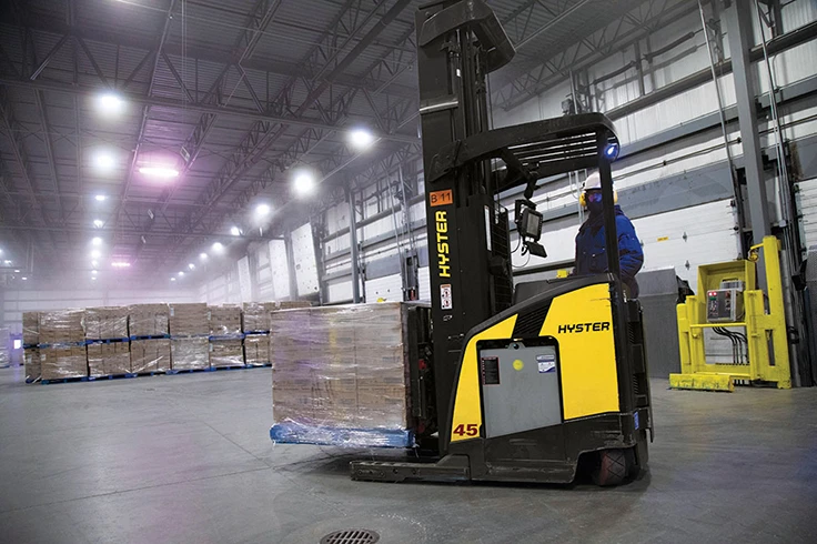 Narrow Aisle Reach Truck | Hyster